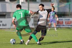 Bezirksliga - Saison 2025/26 - FC Gerolfing - TSV Ober./Unterh.stadt - David Simm grün Gerolfing - David Polster (Nr.18 - TSV Ober-/Unterh.stadt) - Foto: Meyer Jürgen