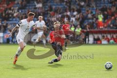 3. Liga; SpVgg Unterhaching - FC Ingolstadt 04; Sebastian Grönning (11, FCI) Schifferl Raphael (37 SpVgg)