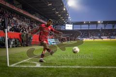 3. Liga; FC Ingolstadt 04 - TSV 1860 München; an der Seitenlinie, Spielerbank Cheftrainerin Sabrina Wittmann (FCI) Co-Trainer Fabian Reichler (FCI)