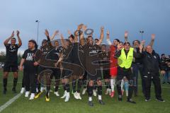 Kreisliga - FC Fatih Ingolstadt - FC Gerolfing - Fatih Ingolstadt ist vorzeitig Meister - jubel - Die Spieler tanzen - Foto: Jürgen Meyer