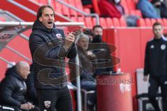 2.BL; FC Ingolstadt 04 - SV Sandhausen; Cheftrainer Rüdiger Rehm (FCI) an der Seitenlinie, Spielerbank