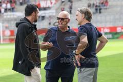 3. Liga; Rot-Weiss Essen - FC Ingolstadt 04; vor dem Spiel Sportmanager Malte Metzelder (FCI) Vorsitzender des Vorstandes Peter Jackwerth (FCI) Geschäftsführers Dietmar Beiersdorfer (FCI Sport Kommunikation)