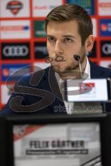 2.BL; FC Ingolstadt 04 - Dietmar Beiersdorfer, neuer Geschäftsführers Sport und Kommunikation, Pressekonferenz, Pressesprecher Felix Gärtner (FCI)