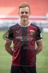 2.BL; FC Ingolstadt 04 - Portraitshooting, Mannschaftsfoto, Christian Gebauer (22, FCI)