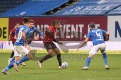 3. Liga - Hansa Rostock - FC Ingolstadt 04 - Caniggia Ginola Elva (14, FCI) Damian Roßbach (4 Rostock) Lukas Scherff (20 Rostock)