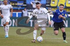 3.Liga - Saison 2022/2023 - 1. FC Saarbrücken - FC Ingolstadt 04 - Felix Keidel (Nr.43 - FCI) - Foto: Meyer Jürgen