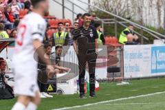 3. Liga; SpVgg Unterhaching - FC Ingolstadt 04; Cheftrainer Michael Köllner (FCI) an der Seitenlinie, Spielerbank