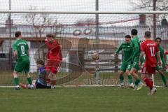 A-Klasse -  Saison 2025/26- TSV Baar/Ebenhausen - SV Manching II - Nico Köppe rot Ebenhausen - Niklas Märkl TW Manching - Tobias Reichart grün Manching #8 - Foto: Meyer Jürgen