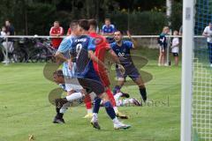 Kreisliga - Saison 2023/2024 - SV Menning  - FC Sandersdorf - Johannes Boyer blau Menning - Marcel Zach Torwart Sandersdorf - Foto: Meyer Jürgen