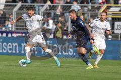 3. Liga; VfB Oldenburg - FC Ingolstadt 04; Pascal Testroet (37, FCI) Zietarski Robert (8 VfB) Patrick Schmidt (9, FCI)