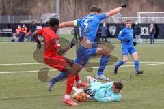 A - Junioren Bundesliga Süd/Südwest -  Saison 2021/2022 - FC Ingolstadt 04 - Heidenheim - Udebuluzor Michael (#21 FCI) - Feller Frank Torwart Heidenheim - Spahiu Rigun blau #5 Heidenheim - Foto: Meyer Jürgen