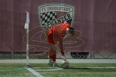 Bayernliga Süd - FC Ingolstadt 04 II - FC Ismaning - Senger Michael (#21 FCI) beim Eckball - Foto: Jürgen Meyer