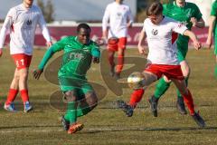 Bezirksliga OBB Nord - SV Manching - FC Schwabing München - Ousseynou Tamba (#10 Manching) - Schmidt Louis weiss Schwabing - Foto: Jürgen Meyer