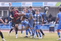 Toto-Pokal; FV Illertissen - FC Ingolstadt 04; Tumult vor dem Tor, Pascal Testroet (37, FCI) Neuberger Maximilian (38 FVI) Kopf Alexander (5 FVI)