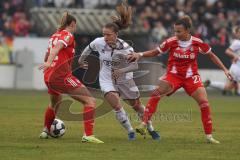 DFB -Pokal Frauen - Saison 2025/26 - FC Ingolstadt 04 Frauen - FC Bayern München - Stefanie Reischmann (Nr.24 - FC Ingolstadt Frauen I) - Caruso Arianna rot Bayern - Stanway Georgia links rot Bayern - Foto: Meyer Jürgen