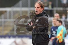 3. Liga; VfB Oldenburg - FC Ingolstadt 04; an der Seitenlinie, Spielerbank Cheftrainer Rüdiger Rehm (FCI)