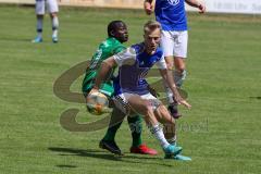 BZL - Oberbayern - SV Manching - TSV Rohrbach Ousseynou Tamba (#10 Manching) - Tobias Schwarzmeier blau Rohrbach - Foto: Jürgen Meyer