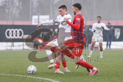 3. Liga; Testspiel, FC Ingolstadt 04 - 1. FC Heidenheim; Zweikampf Kampf um den Ball Felix Keidel (43, FCI) Thomalla, Denis (11 HDH)