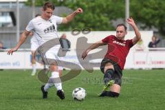 Bezirksliga - Saison 2023/24 - TSV Gaimersheim - SpVgg Kammerberg - Lucas Goetz (Nr.5 - Gaimersheim) - Jonas Grundmann rot Kammerberg - Foto: Meyer Jürgen