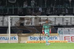 Toto-Pokal; SV Wacker Burghausen - FC Ingolstadt 04; Torwart Markus Ponath (1, FCI) vor den Fans