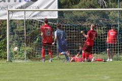 Kreisliga - Saison 2025/26- SV Hundszell - SV Zuchering - Der 1:0 Führungstreffer durch Martin Kusche blau Hundszell - jubel - Ioannis Laios Torwart Zuchering - XXXXX - Foto: Meyer Jürgen