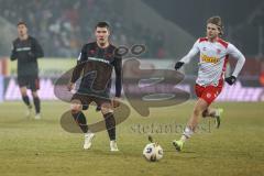 3. Liga; SSV Jahn Regensburg - FC Ingolstadt 04; Jonas Scholz (15, FCI) Posselt John Xaver (20 SSV)