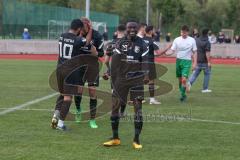 Kreisliga - FC Fatih Ingolstadt - FC Gerolfing - Das Spiel ist vorbei und die Ersatzspieler und Trainer laufen auf das Spielfeld - Fatih Ingolstadt ist vorzeitig Meister - jubel - Boubacarr Saho schwarz #19 Fatih Ing - Foto: Jürgen Meyer