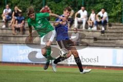 Sparkassenpokal - DJK Ingolstadt - FC Gerolfing - Fabian Kuppe blau DJK Ingolstadt - Stefan Schmid grün Gerolfing - Foto: Jürgen Meyer