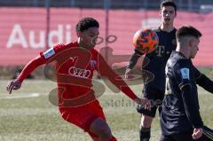 A - Junioren Bundesliga Süd/Südwest -  Saison 2021/2022 - FC Ingolstadt 04 - FC Bayern München - Dibrani Benjamin schwarz Bayern M. #28 - Udogu David (#3 FCI) - Foto: Meyer Jürgen