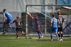 Kreisliga - Saison 2026/27 - SV Hundszell - SV Menning - Marc Zimmer TW Menning - Luca Ostermeier blau Hundszell - Foto: Meyer Jürgen
