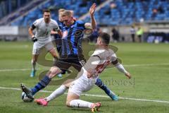 3. Liga; SV Waldhof Mannheim - FC Ingolstadt 04 - Zweikampf Kampf um den Ball Felix Keidel (43, FCI) Jans Laurent (18 SVWM)