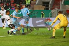 U 21-Länderspiel Deutschland – San Marino; Torchance Ansgar Knauff (14 GER) Torwart Mirco de Angelis (1 SM)