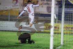 Toto-Pokal; 
Türkgücü München - FC Ingolstadt 04; Torchance verpasst Sebastian Grönning (11, FCI) Torwart Kolbe, Sebastian (31 TGM)