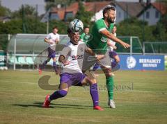 Freundschaftsspiel - FC Gerolfing - VFR Neuburg - Christian Träsch (Nr.3 - FC Gerolfing) - Efekan Eroglu (Nr.8 - VFR Neuburg) - Foto: Meyer Jürgen