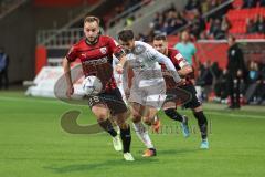 3. Liga; FC Ingolstadt 04 - FSV Zwickau; Zweikampf Kampf um den Ball David Kopacz (29, FCI) Ziegele Robin (4 FSV) Pascal Testroet (37, FCI)