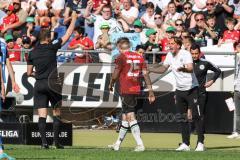 2.BL; Hannover 96 - FC Ingolstadt 04; Cheftrainer Rüdiger Rehm (FCI) bekommt die gelbe Karte