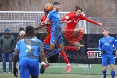 A - Junioren Bundesliga Süd/Südwest -  Saison 2021/2022 - FC Ingolstadt 04 - Heidenheim - Udebuluzor Michael (#21 FCI) beim Kopfball - Causevic Benjamin (#17 FCI) rechtsFoto: Meyer Jürgen