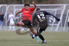 2023_10_28 - Bayernliga Nord - Saison 2023/24 - FC Ingolstadt 04 II - ASV Cham - Leandro Joaquin Kreit Casale rot  FCI - Torwart Julio Peutler Cham - Foto: Meyer Jürgen