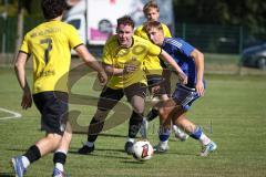 A-Klasse -  Saison 2026/27 - TSV Pförring - FC Wackerstein/Dünzing - Simon Huber gelb Wackerstein/Dünzing - Jonas Bäumler blau Pförring - Foto: Meyer Jürgen