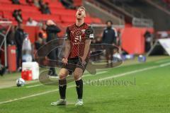 3. Liga; FC Ingolstadt 04 - SC Verl; Torchance verpasst, ärgert sich Jannik Mause (7, FCI) hinten Hände vor das Gesicht Cheftrainer Michael Köllner (FCI)