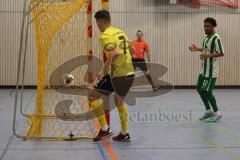 Lotto Bayern Hallencup - Lindenkreuzhalle Saison 2024/25 - FC Hitzhofen - SV Manching - Thomas Geisler TW Manching - Tobias Dietze gelb Hitzhofen mit einem Tor - jubel -  - Foto: Meyer Jürgen