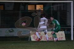 Landesliga - Saison 2024/25 - SV Manching - FC Ehekirchen - Ralf Schröder (Nr.21 - SV Manching) - Hollinger Christoph weiss Ehekirchen - Foto: Meyer Jürgen
