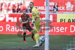 3. Liga; SSV Jahn Regensburg - FC Ingolstadt 04; Torchance David Kopacz (29, FCI) Torwart Gebhardt Felix (1 Jahn)