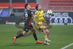 3. Liga; FC Ingolstadt 04 - Alemannia Aachen; Zweikampf Kampf um den Ball Felix Keidel (43, FCI) Gaudino Gianluca (46 AA)