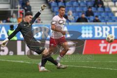 3. Liga - Saison 2025/26 - SV Wehen/Wiesbaden - FC Ingolstadt 04  - Marcel Costly (Nr.22 - FCI) - Torwart Noah Brdar (Nr.31 - Wiesbaden) - Foto: Meyer Jürgen