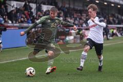 3. Liga; SC Verl - FC Ingolstadt 04; Flanke Gustav Christensen (24, FCI) Gerhardt Konstantin (31 Verl)