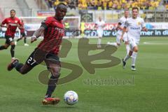 3. Fußball-Liga - Saison 2022/2023 - FC Ingolstadt 04 - SpVgg Bayreuth - Moussa Doumbouya (Nr.27 - FCI) - Foto: Meyer Jürgen