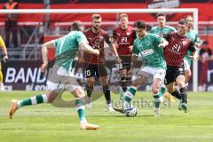 3. Liga; FC Ingolstadt 04 - VfB Lübeck; Zweikampf Kampf um den Ball #43#Ognjen Drakulic (30, FCI) Hauptmann Marius (7 VfB)