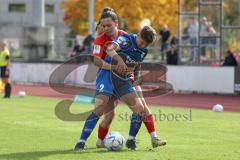 2. Fußball-Liga - Frauen - Saison 2022/2023 - FC Ingolstadt 04 - SC Sand - Vidovic Paula (Nr.11 - FC Ingolstadt 04 ) - Walaschewski Fabienne blau SC Sand - Foto: Meyer Jürgen