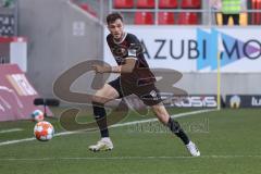 2.BL; FC Ingolstadt 04 - SSV Jahn Regensburg; Nils Roeseler (13, FCI)